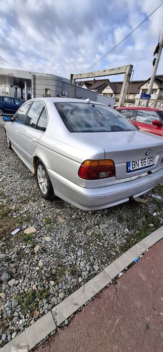 Vînd Bmw e 39 an 2001