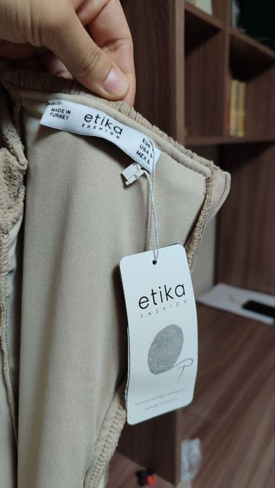 Продаю платье, новое