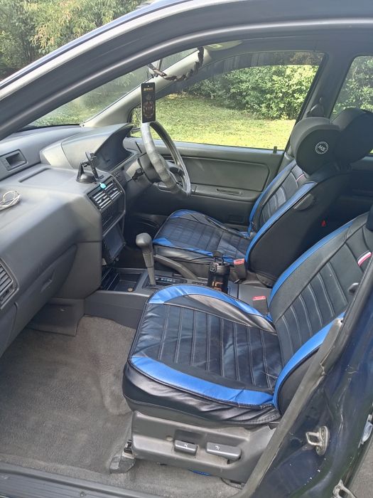 Продам машину Mitsubishi RVR