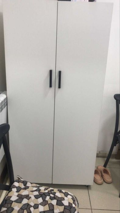 Продается мебель аптечная