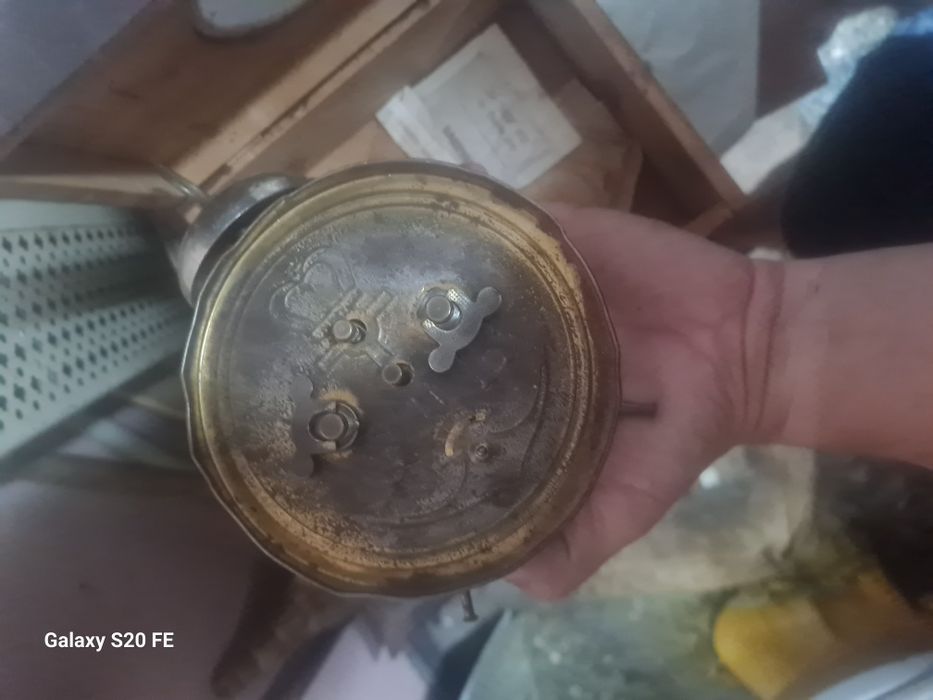 Часовник стар ме