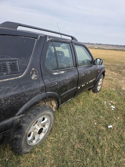 Vând doua masini