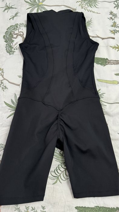 Комбинезон для фитнеса