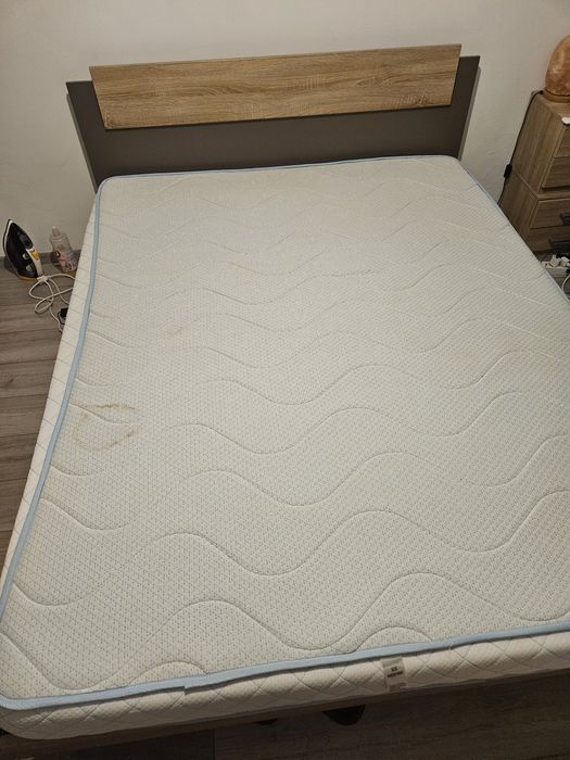 Pat 160x200 cu saltea