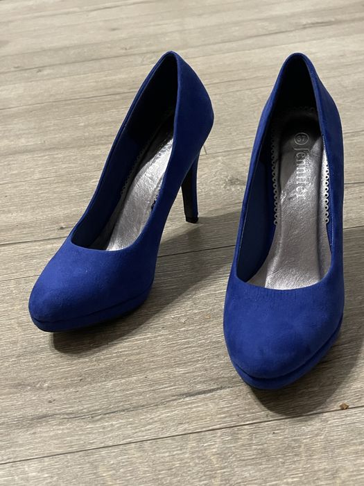 Синие вечерние туфли