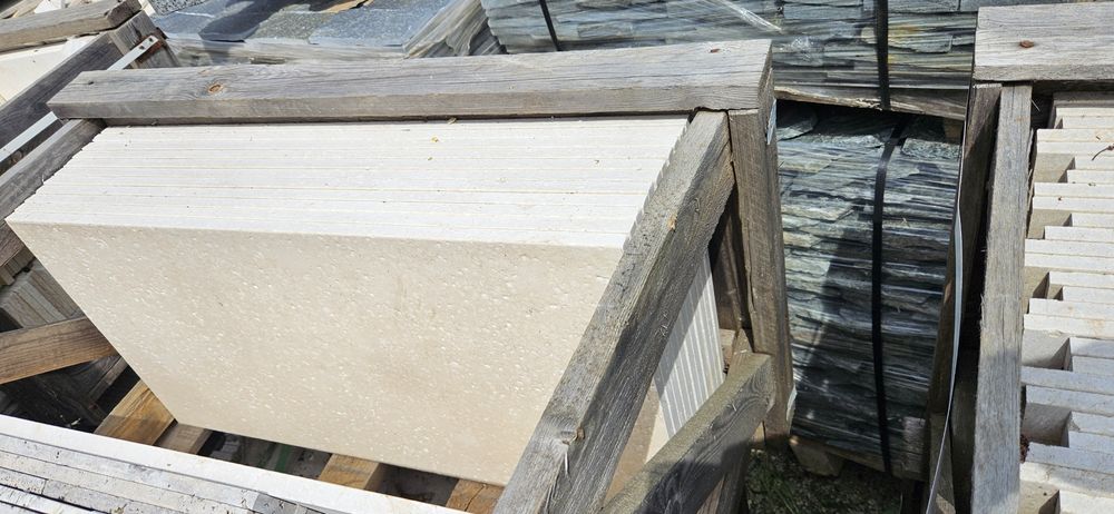 Piatră naturală diversă