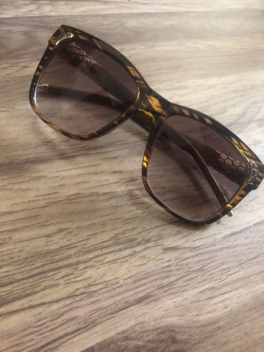 Очки солнцезащитные