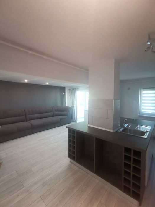 Propietar  inchirez 3 camere decomandate