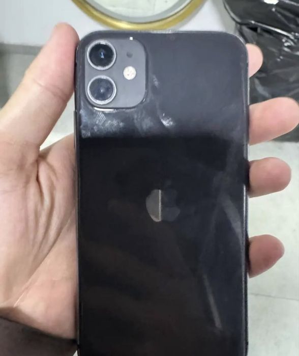 Айфон 11 срочно идеал