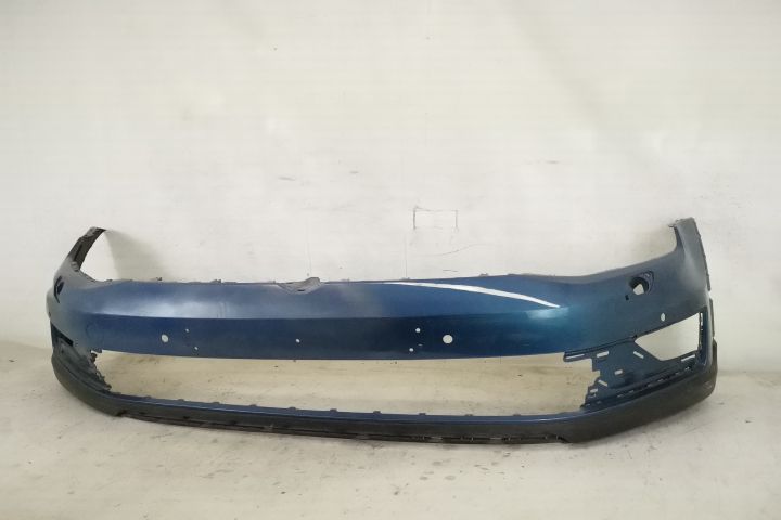 Предна броня Оригинална Със Сензори И Миещи Устройства В Добро Състоян