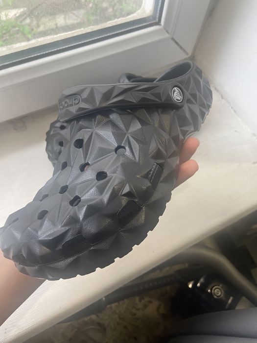 Сабо Crocs Classic Geometric Clog
