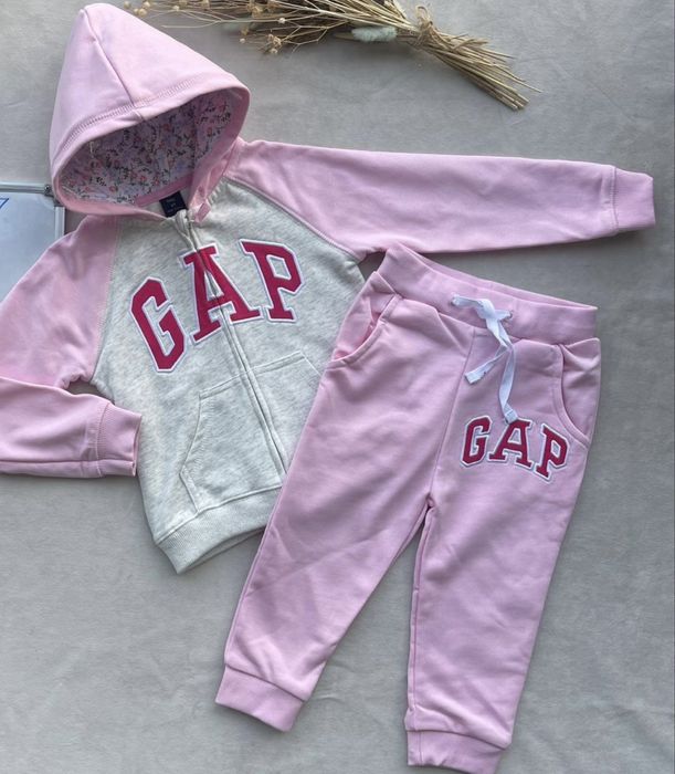 Спортивный комлект GAP