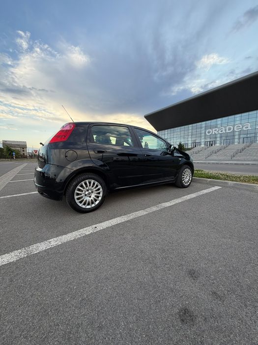 Fiat Punto 1.2 Benzină | 2009 | 65 CP | 192.448 km | ITP până în 04/2027