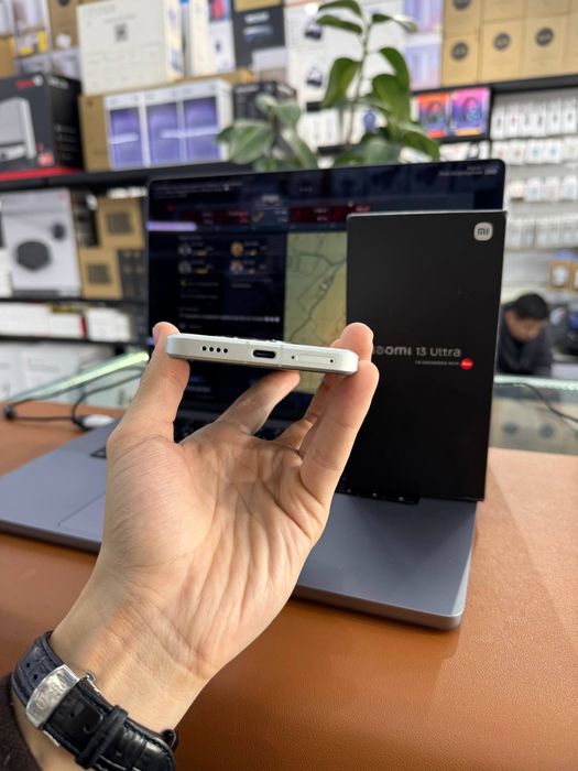 Xiaomi 13 Ultra Azia