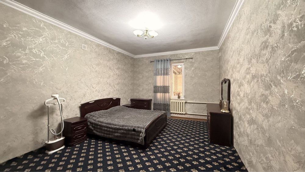 Сиз излаетган ховли уй!