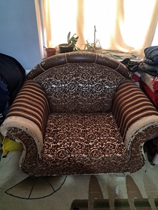 Диван два кресло Срочно