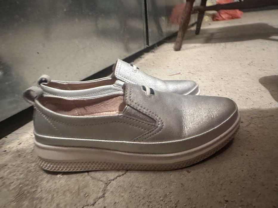 Детски обувки за поводи