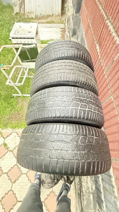 Продом комплект шин Continental