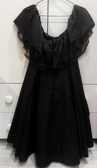 Рокля Pause, размер М, цвят бял / Рокля Junona официална черна М