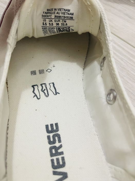 Tenesi Converse originali