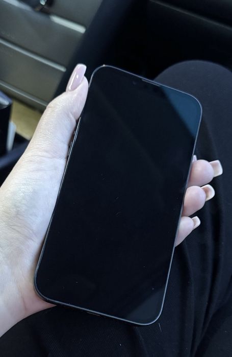 Айфон 13. 128 гб