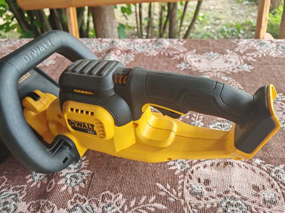 Trimer DeWalt DCMHT563P1-QW