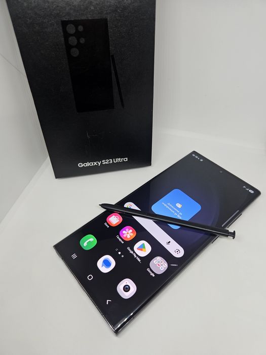 Samsung Galaxy S23 Ultra  5G  256Gb/8Ram Black + Кейсове