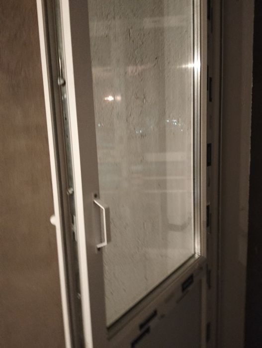 Пластиковый окно 6ти камерный