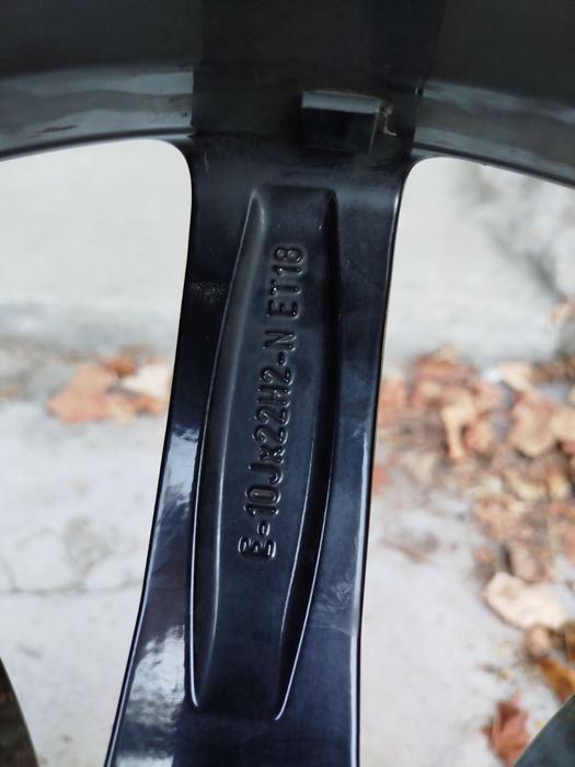 Оригинални джанти с гуми зимни 22 цола Audi Q8 SQ8 RSQ8