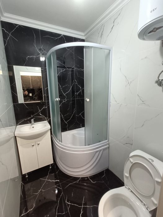 Vand Garsoniera Jumbo/Silk District