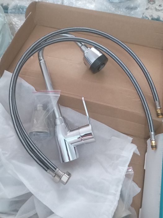 Смесители для кухни и Ванны новые.