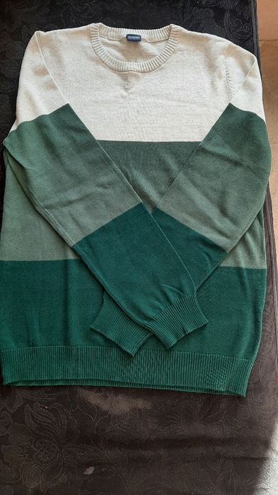 Пуловер  Wikiki нов