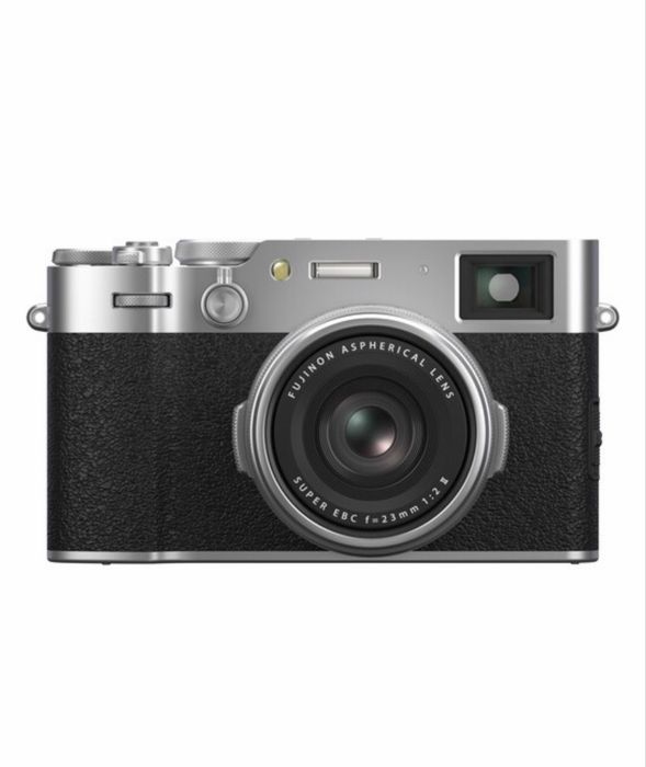 Продам Fujifilm X100VI серебристый