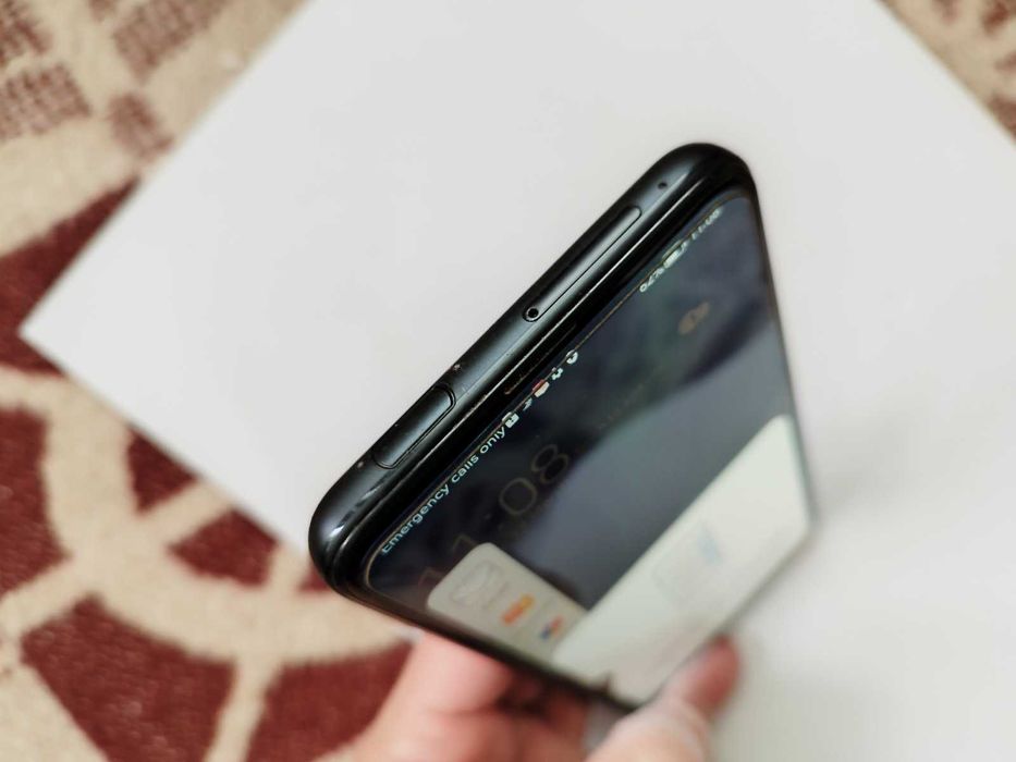 Продавам  смартфон Huawei P Smart Pro 2019 128GB 6GB RAM Dual