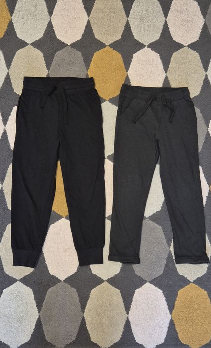 Pantaloni subțiri de primăvară-vară H&M mărimea 122