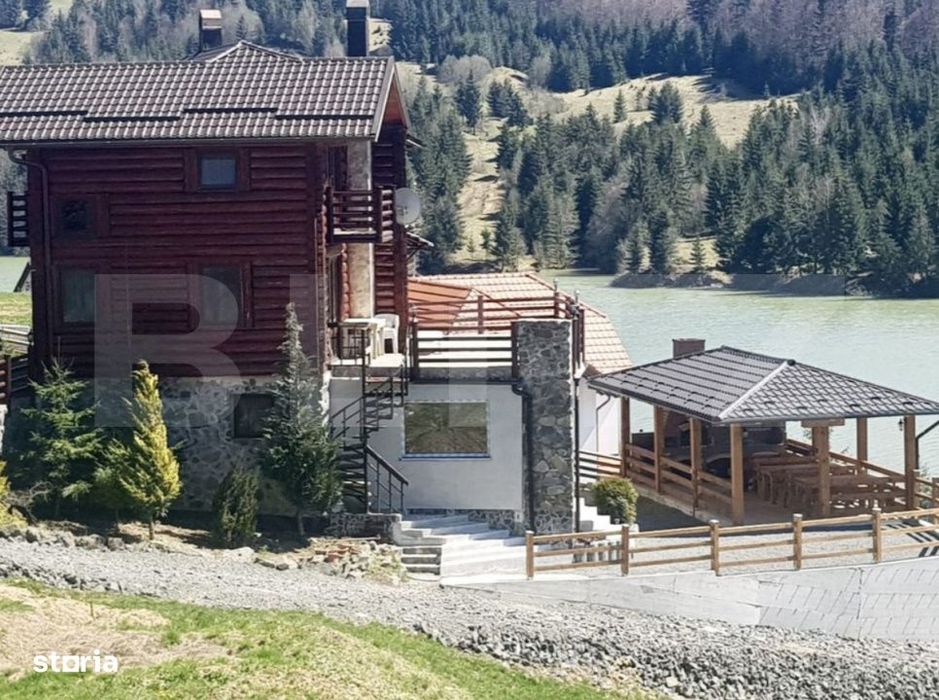 Cabana cu accesc la lac, 1400mp teren Colibita
