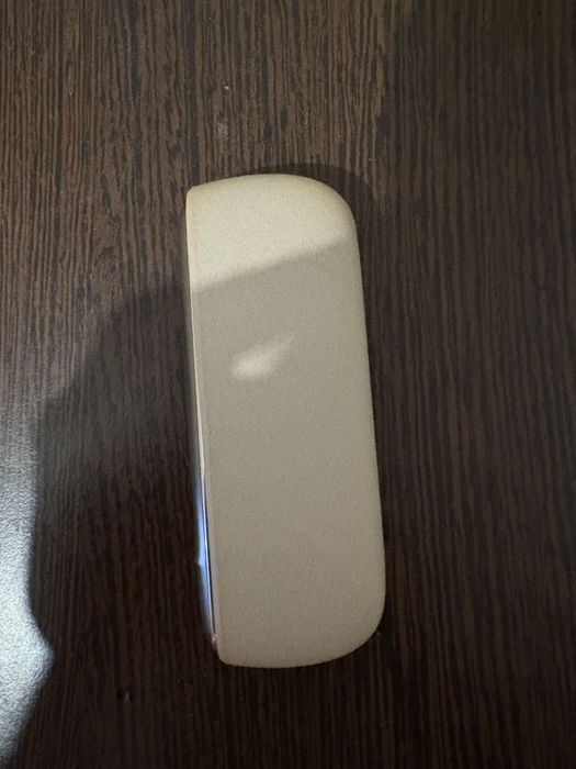 Iqos iluma beige
