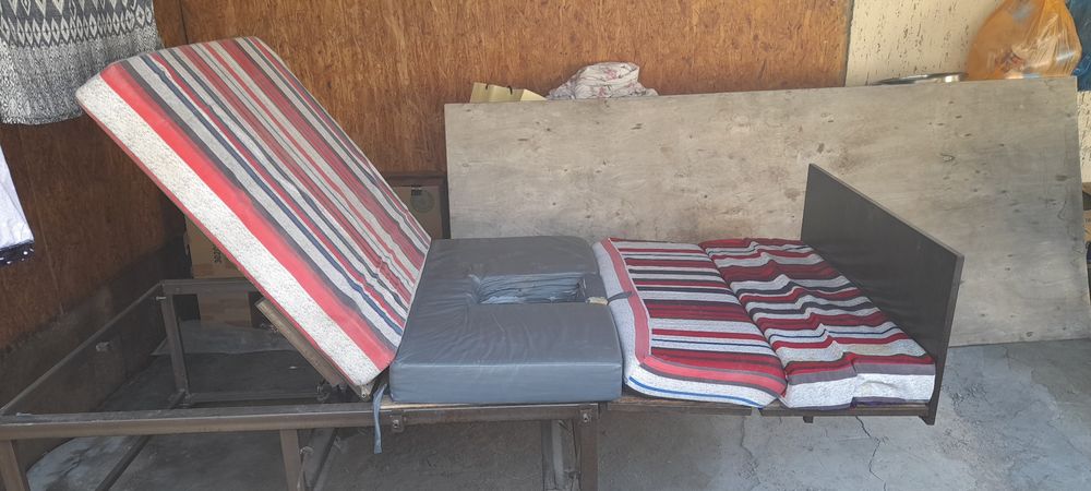 Медицинская кровать