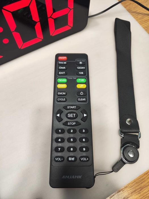 Gym Timer 15" – Дигитален LED стенен часовник с таймер и дистанционно