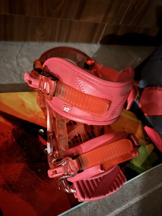 Продам сноуборд Roxy