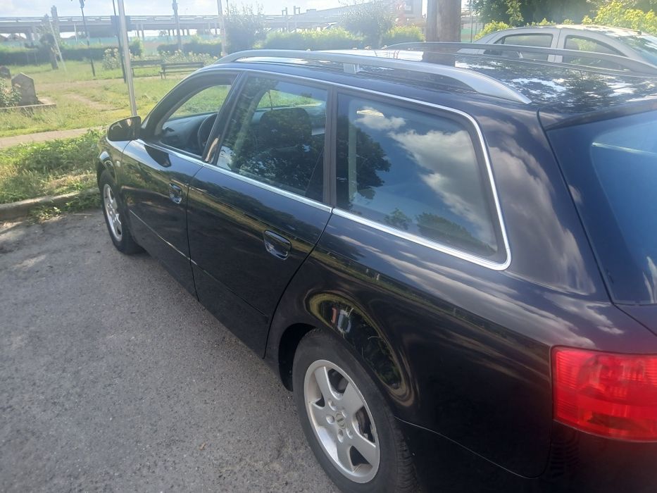Vând mașină audi a4 1.6 benzina