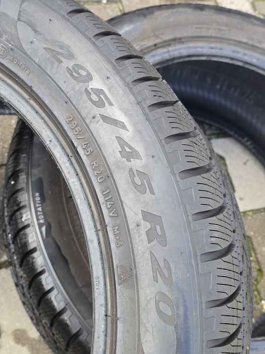 295 45 22 Pirelli