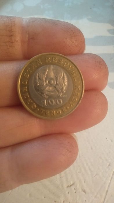Продам коллекционные 100 тенге
