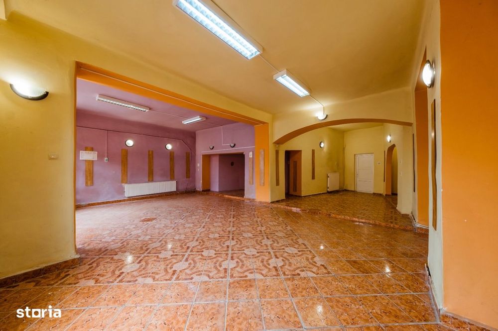 Vand cladire ultracentrala / spatii comerciale
