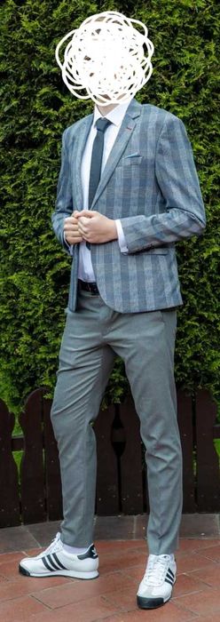 Costum barbati purtat o data