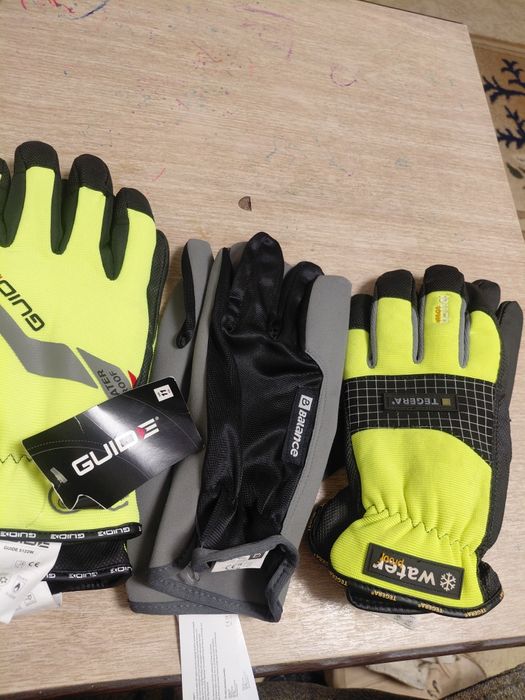 Водонепроницаемые, аетрозащитные зимние перчатки с Европы