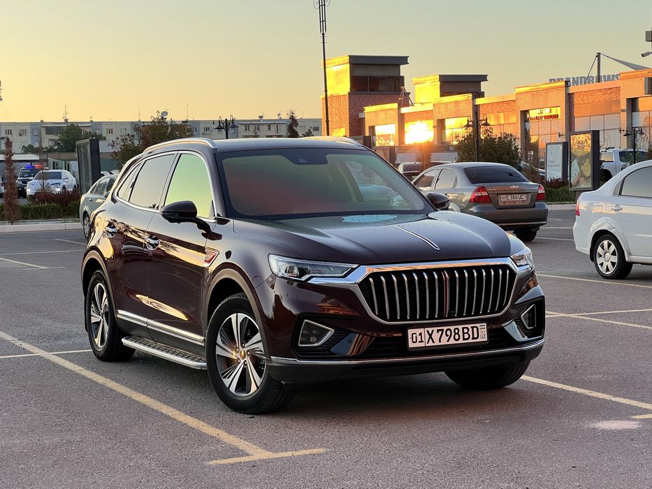 FAW Hongqi HS5 2.0 turbo