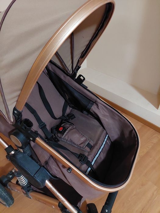 Детская коляска.