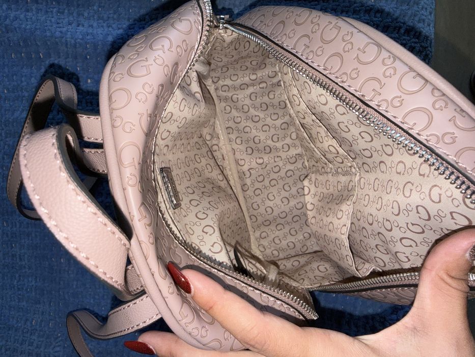 Раница Guess - розова