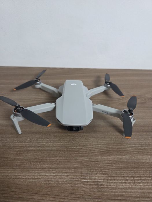 Vand Drona DJI Mini 4K